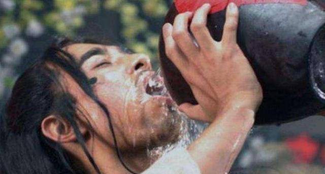 原创水浒传酒为水形却具有火性梁山好汉酒后都干了些啥事