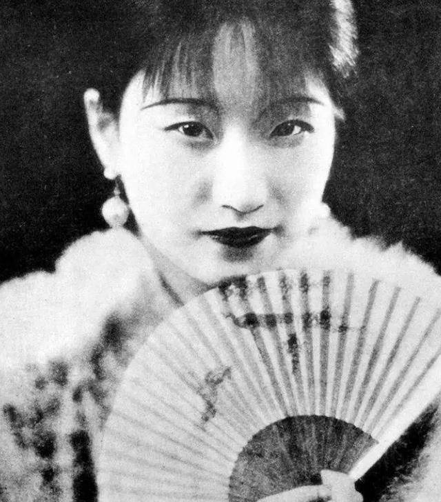 徐志摩邀请凌叔华游玩,遭拒绝,胡适大笑:志摩,我盼你永远失恋_陆小曼