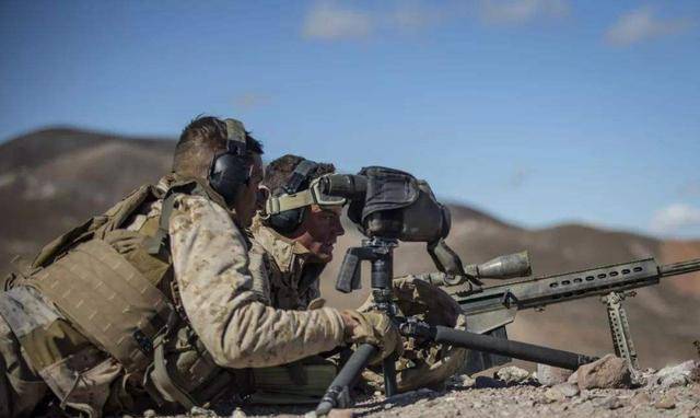 各国狙击枪射程,美国2300米,俄国1300米,我国呢?_中国_狙击手_的武器