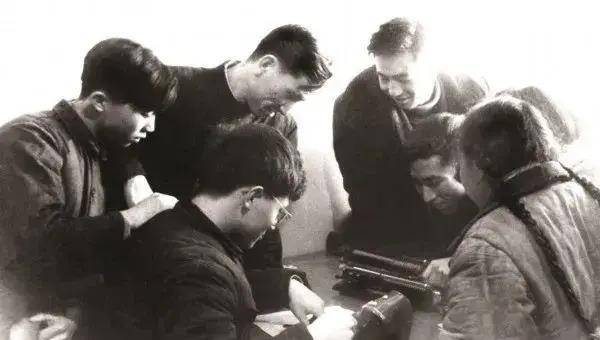 原创1986年生命的最后一刻邓稼先问妻子30年后还有人记得我吗