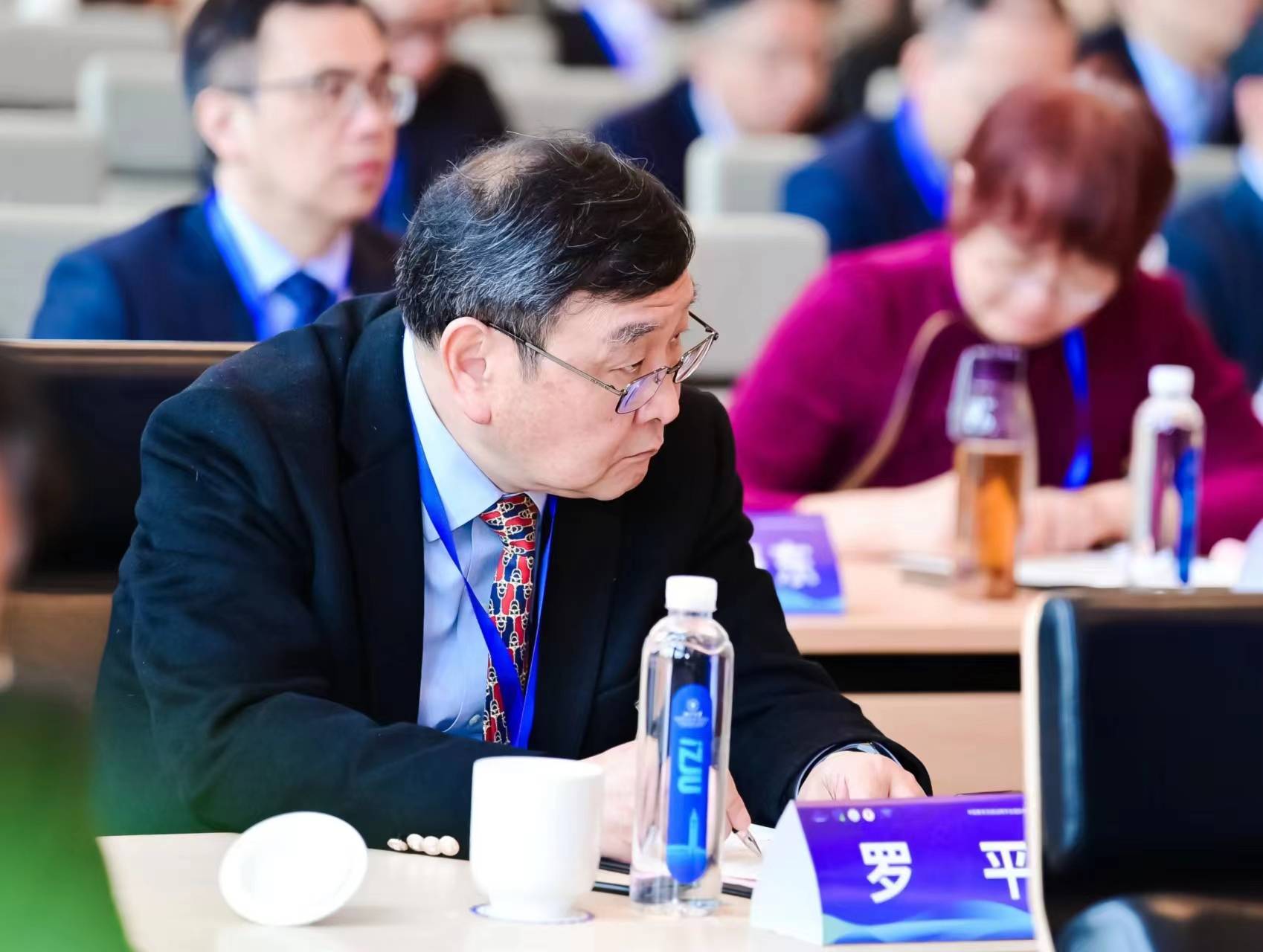 教育部国际司罗平参赞中科院院士,宁波大学校长蔡荣根澳门大学校长