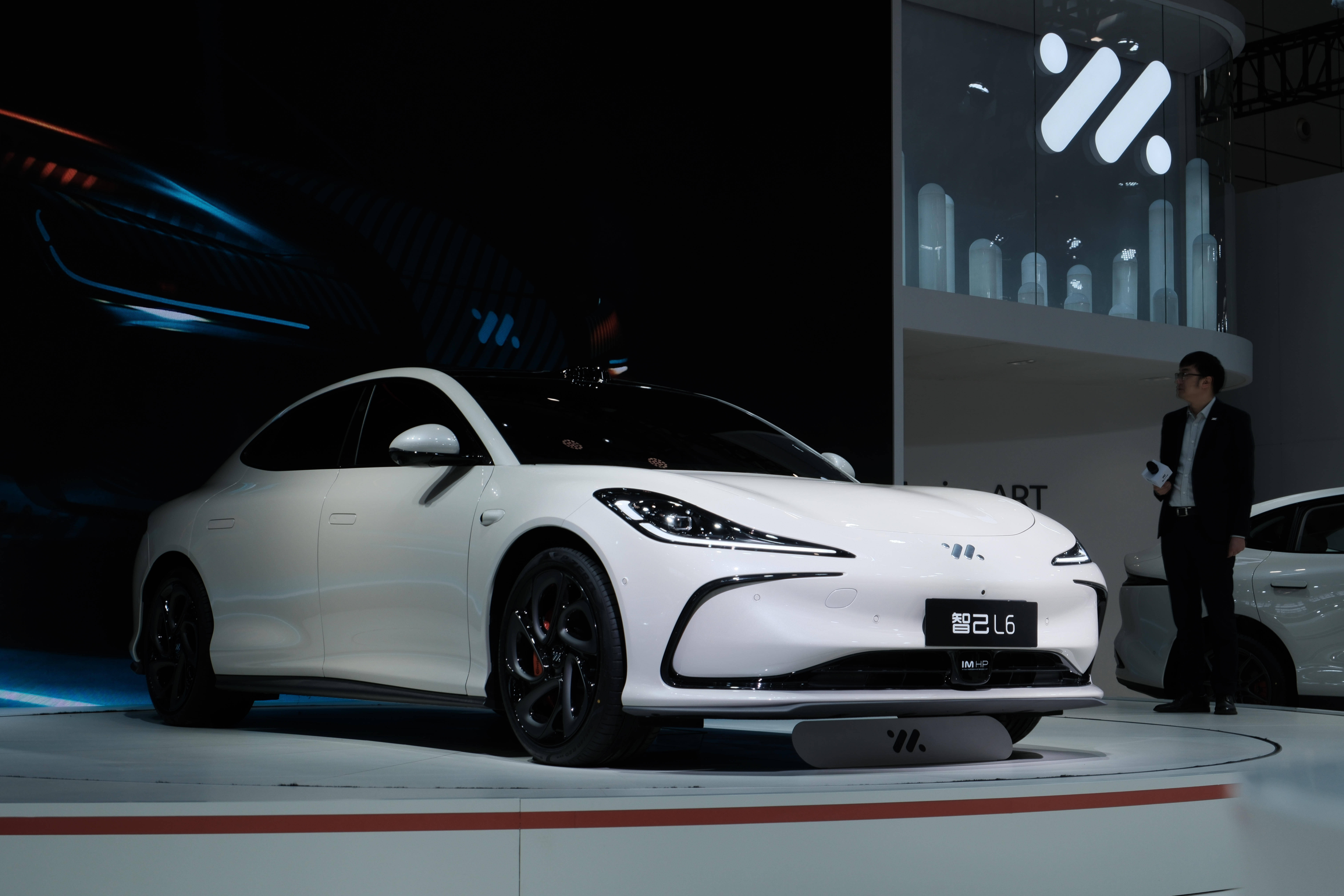 智己l6首登2024齐鲁国际车展,预售价格23万-33万元_搜狐汽车_搜狐网