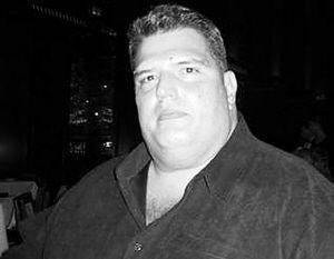 他是美国最胖警察,卧底黑帮24年,喊话警察:再不来我就成老大了_加西亚