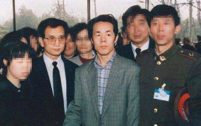 原创气功大师张宝胜中国特异功能第一人江湖捞金全靠骗术