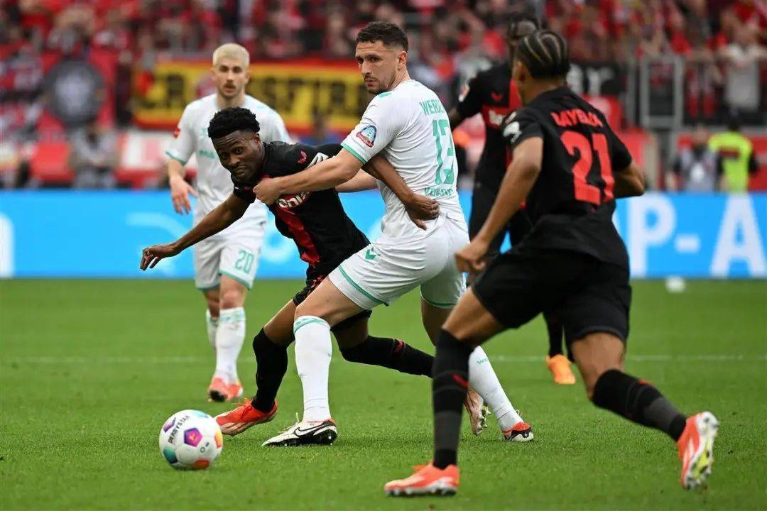 勒沃库森五球狂胜不莱梅问鼎队史120年德甲首冠