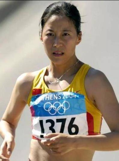 原创最孤独的奥运冠军为国夺得唯一一枚田径金牌却独自绕场一周