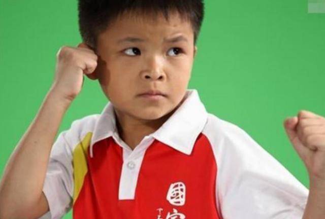 汶川地震9岁小英雄救下全班人,立志考清华,12年过去他怎样了_林浩