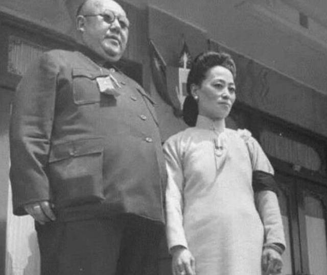 毕竟,孙殿英和马鸿逵都不是自己的嫡系,所以,老蒋也并不是打心底的