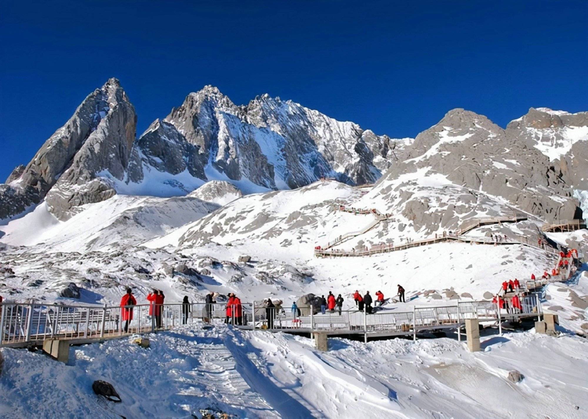 云南西双版纳旅游本地团旅游报价