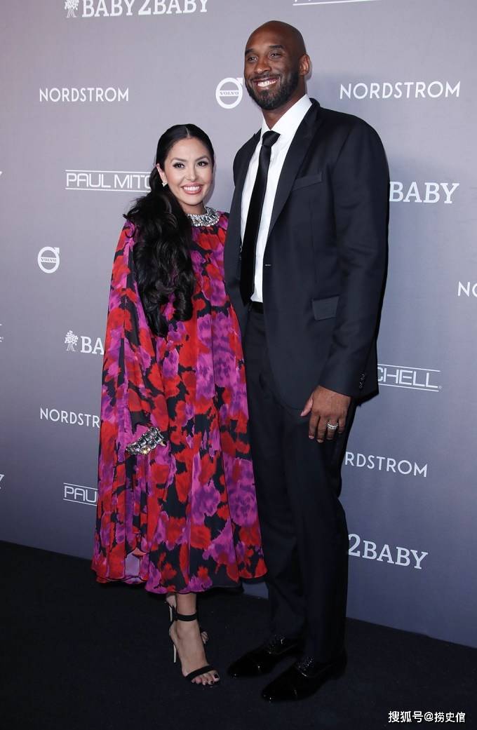 科比·布莱恩特结婚纪念日,瓦妮莎有何举动?