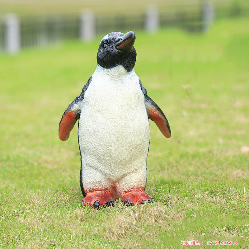 玻璃钢仿真企鹅雕塑 创意美陈动物装饰小品