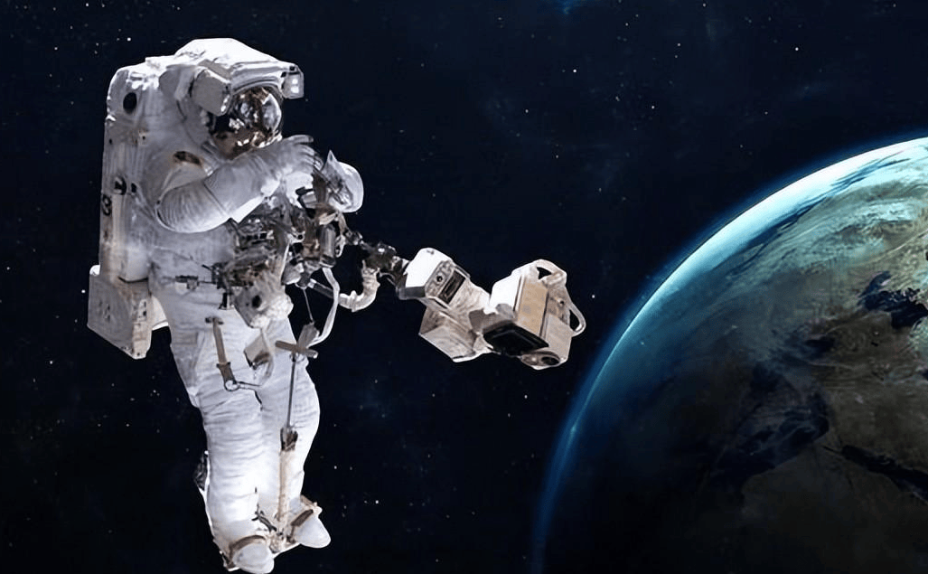 月球上有200多吨垃圾,都是宇航员留下的? 为何离开的时候不带走