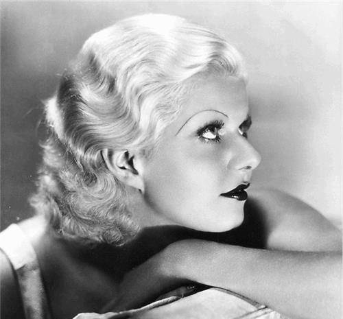 为保持漂亮的外表,美国女星每隔7天就染一次发,26岁便英年早逝_哈露