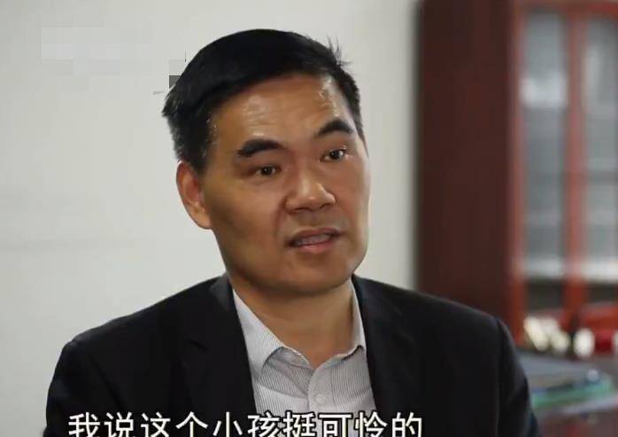 而让邵建波没想到的是,十几天后,他在灾区群众的转移路上,看到了两个