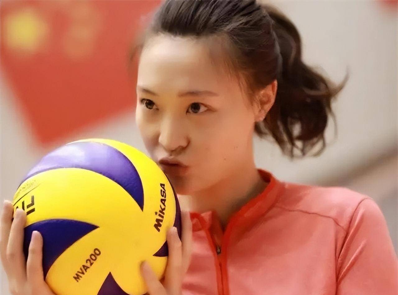 郎平三大爱徒:魏秋月当妈妈,张常宁嫁男篮队员,还有一人仍单身_惠若琪