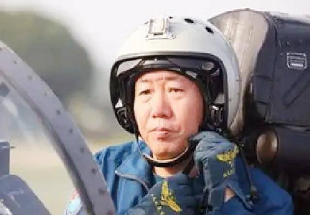 师长为何不能管旅长?_军队_职位_编制