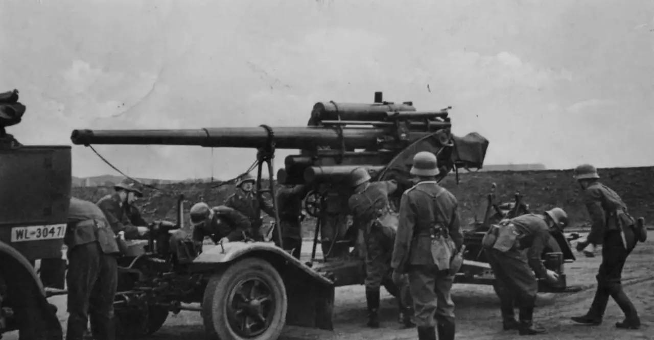 二战德国80毫米迫击炮图片