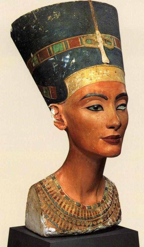 古埃及法老娶自己的女儿,还和她生儿育女,为何不觉得违背了伦理