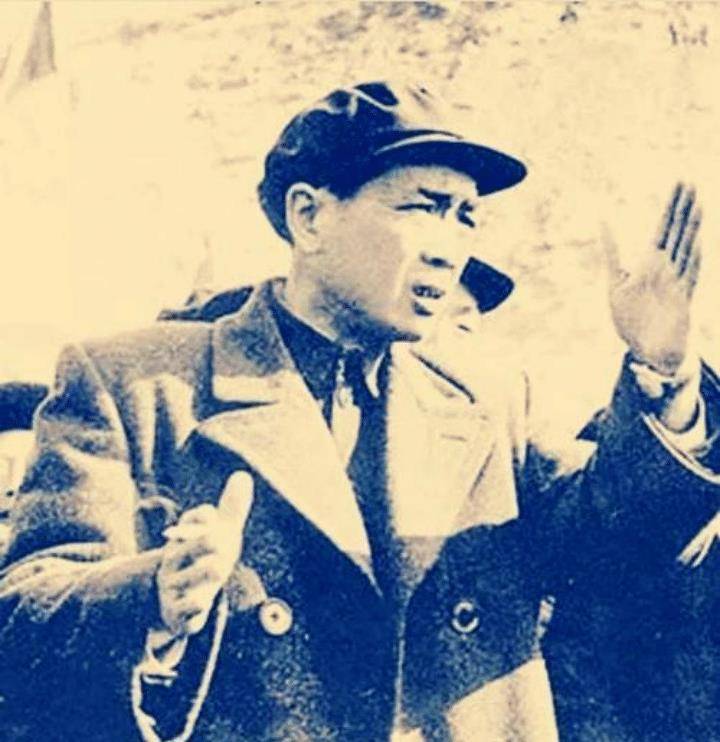 他41岁担任湖北省省长,为民操劳年仅58岁过世,人民至今难以忘怀