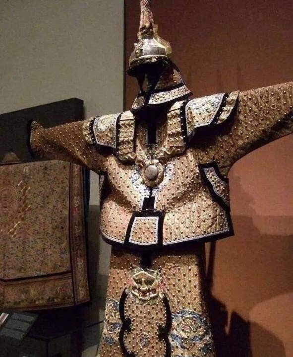 八旗军鲜明的铠甲暗藏玄机,多种用途保证了战斗力,学自何处