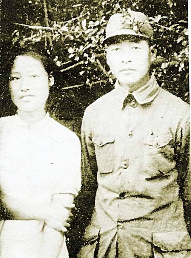 彭雪枫将军母亲图片
