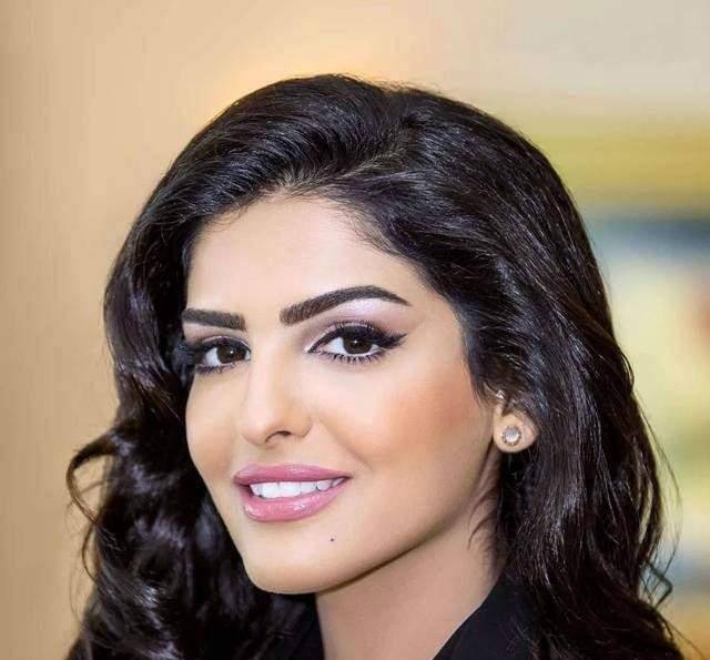 阿美娜:又美又飒的沙特前王妃,不穿黑袍不戴头纱,两嫁超级富豪