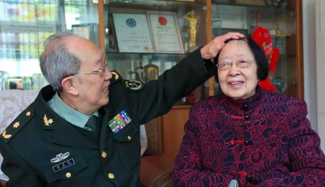 追忆肝胆外科之父吴孟超与妻子吴佩煜-医学伉俪的爱情是这样的