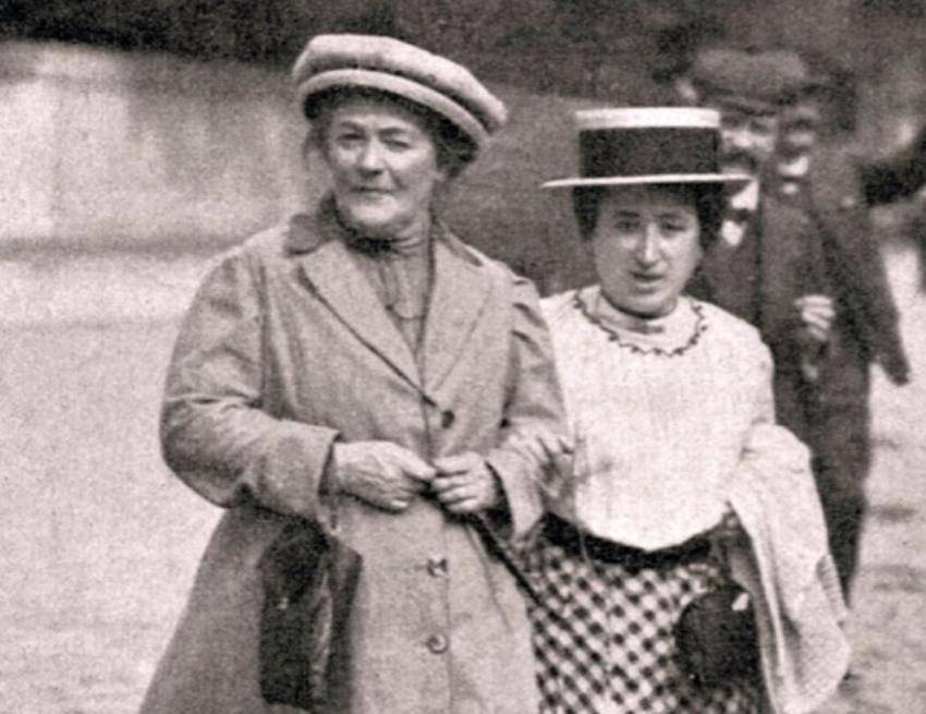 女革命家罗莎·卢森堡,与列宁齐名,却为了获得国籍与陌生人结婚