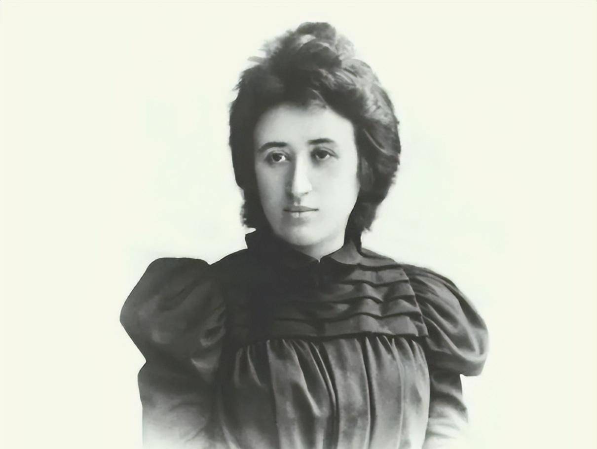 女革命家罗莎·卢森堡,与列宁齐名,却为了获得国籍与陌生人结婚