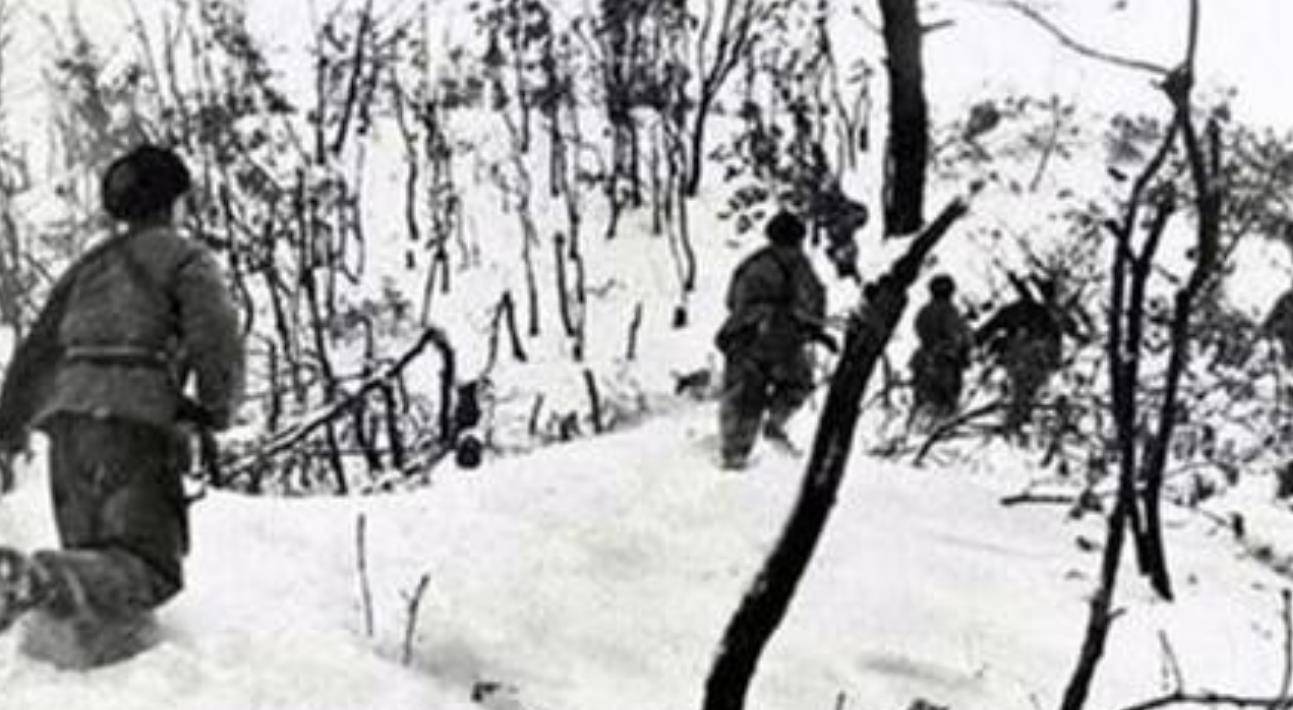 长津湖战役靠奇招御寒,没被冻伤的营教导员迟浩田,后来成就如何