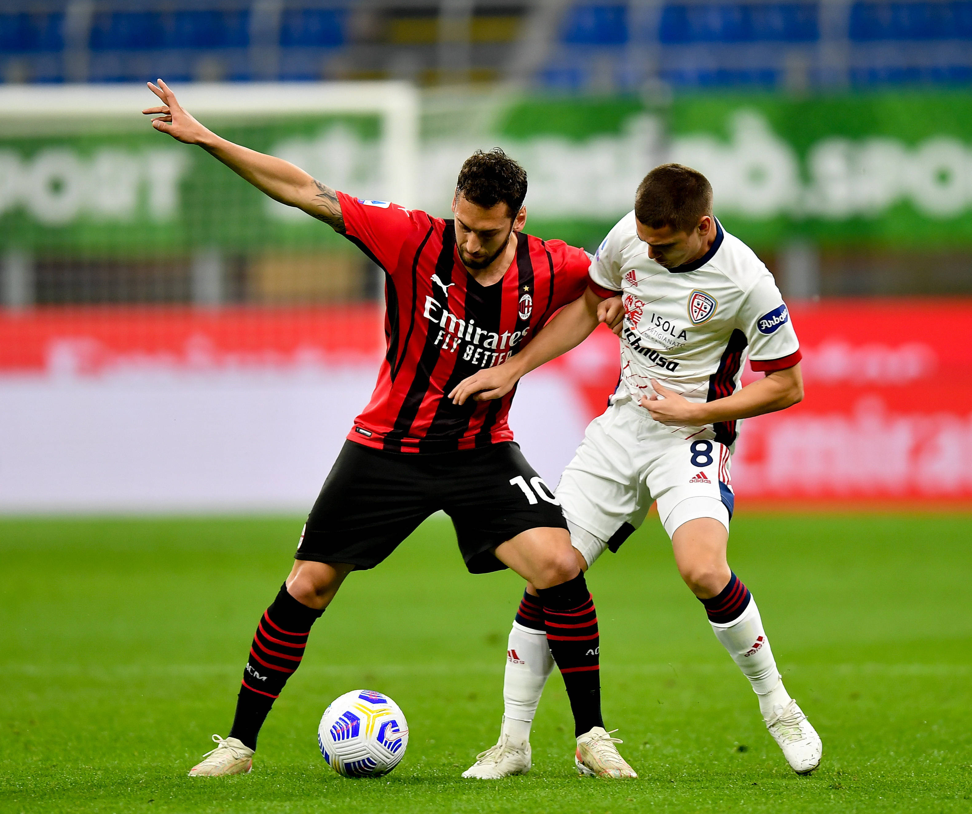 鲸奇体育赛事分析| 意甲AC米兰vs卡利亚里_搜狐网