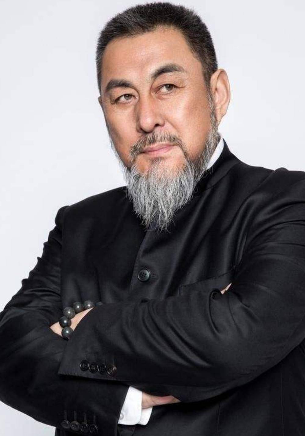 陆树铭:年轻时坐过牢,因郭达推荐而出演关羽,晚年为李靖飞治病