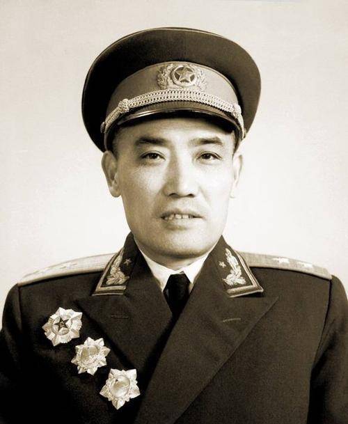 徐深吉曾经在张广才麾下担任团长,师长,到了抗战时期