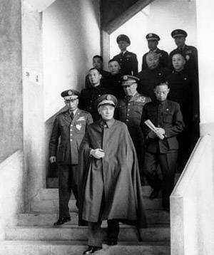 最卑鄙墙头草:两度反蒋又投蒋,附逆反共想投共,结局死无葬身地