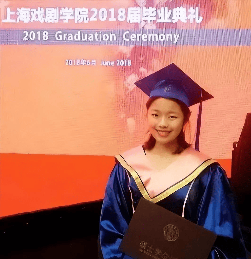 31岁的嘎子和28岁的英子重逢,一个健硕有型,一个女大十八变
