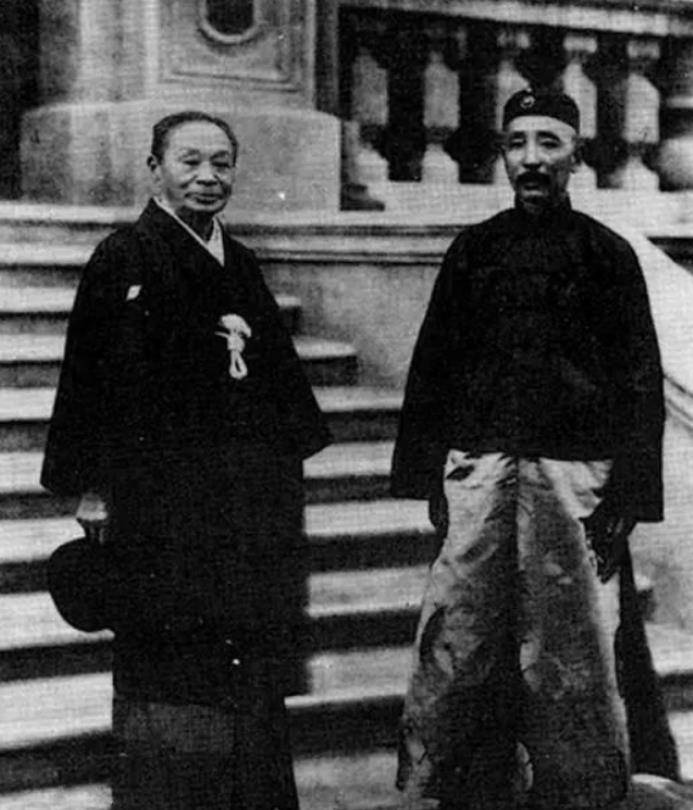 张作霖去世后,受宠的五姨太天天浓妆艳抹,却将东北沦陷推迟三年