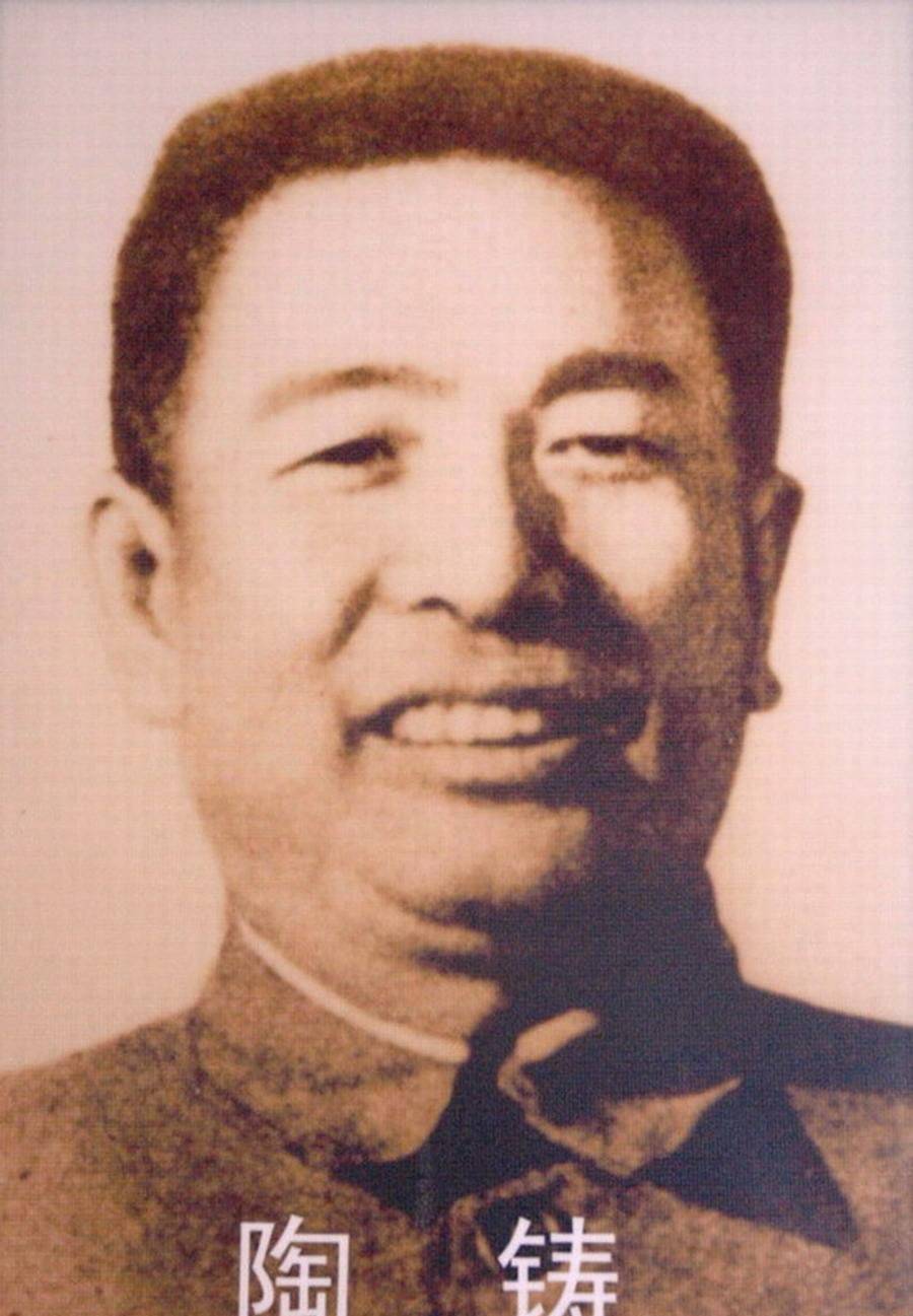 曾志:丈夫是我党第四号人物,她资历却比丈夫还老,女儿也很优秀