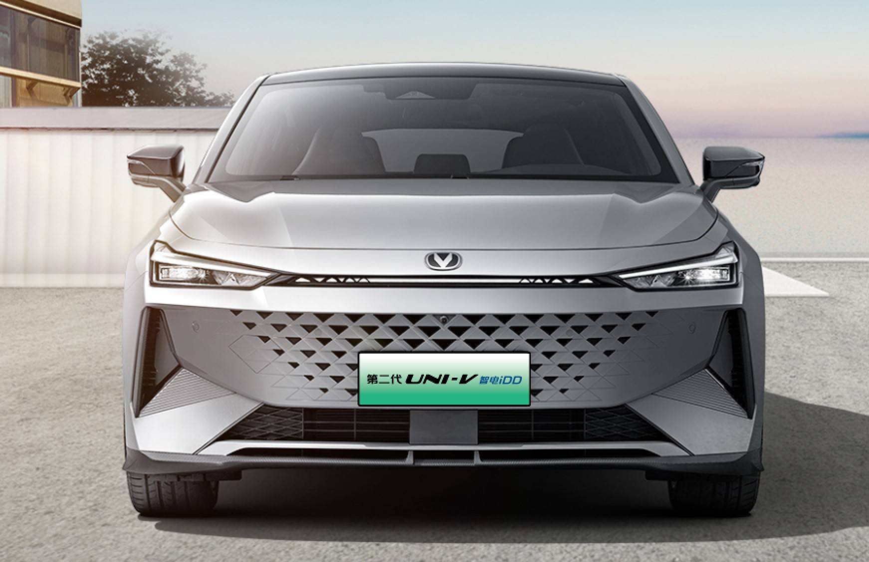 第二代uni-v智电idd和uni-z作为长安引力序列的新款力作,两车都有着