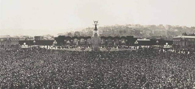 1915年,美国政府为了庆祝巴拿马运河通航,在旧金山市举办了为期几个月