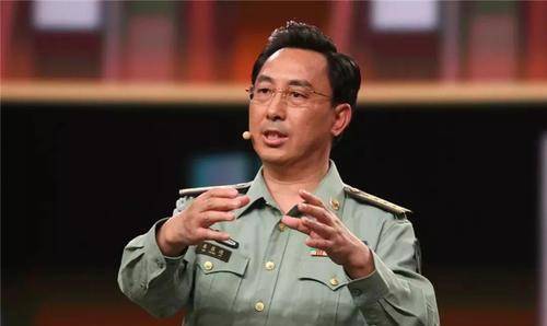 右胸击穿,22处负伤,他把左眼塞回眼窝高喊:为了胜利,向我开炮