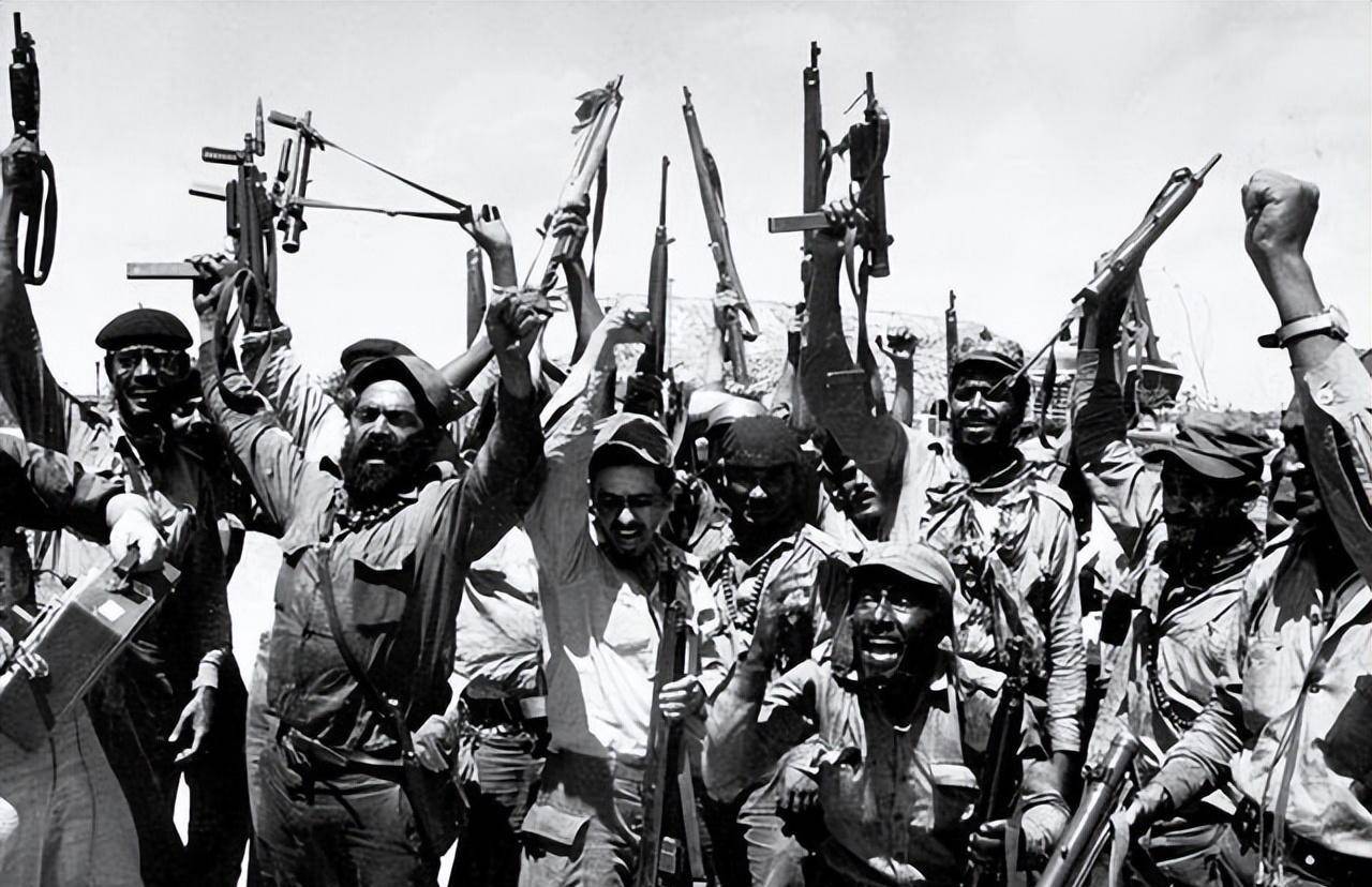 功成名就,出走古巴,切格瓦拉身上有什么秘密?_卡斯特罗_革命_巴蒂斯塔