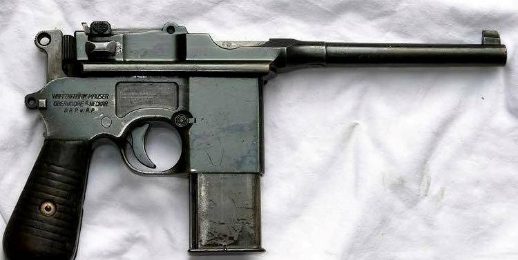 "二十响"驳壳枪真容肖淑明和喇宝臣此后顺利到达西昌,在刘文辉即将