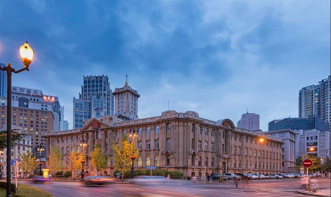 中国最尴尬的城市,属于东北却不说东北话,这是为啥?