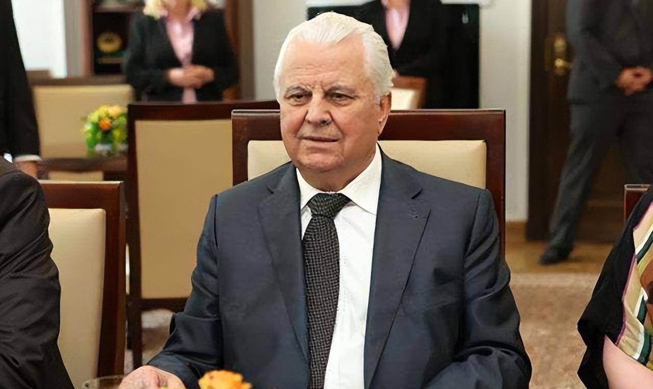 乌克兰首任总统,被美俄忽悠废掉核武器,晚年寄望国联对抗俄罗斯