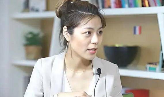 陈果:万人追捧的"复旦美女教师",为何跌落神坛突然销声了?