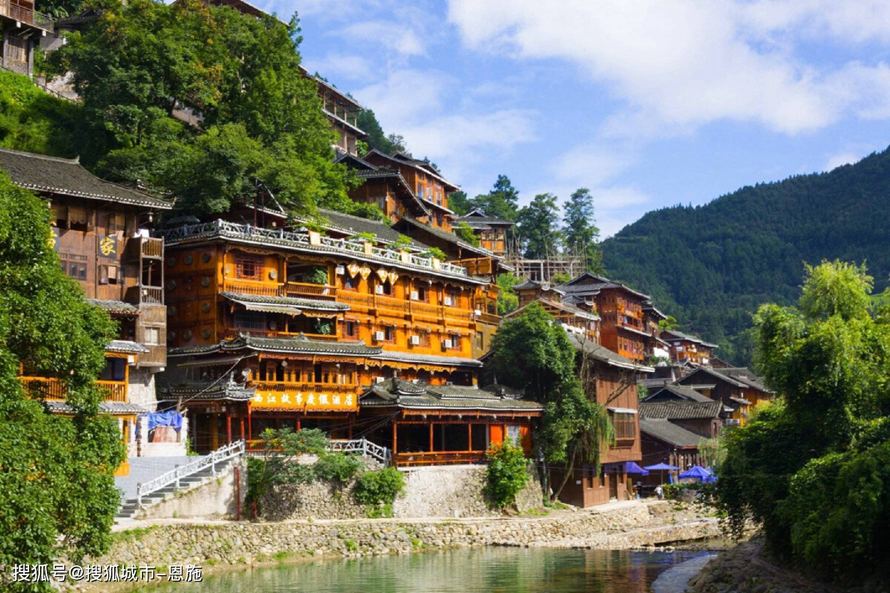 第一天:贵阳初体验终于,我和几个好友踏上了期待已久的贵州自驾游之旅