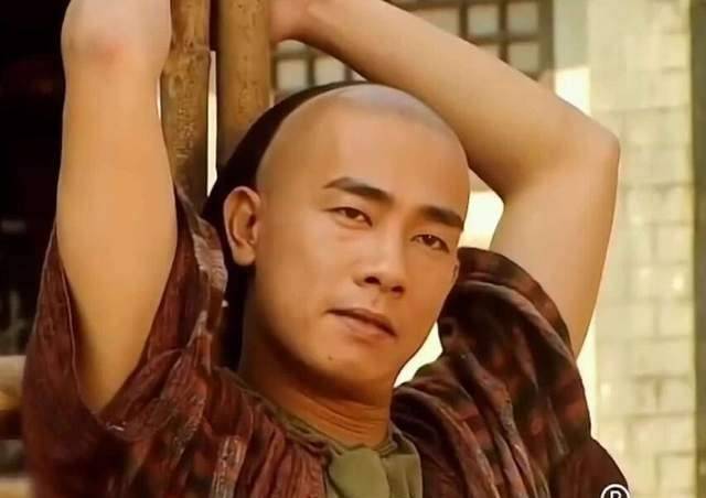 "人生赢家"韦小宝,比杨过有责任感,娶7个老婆却不幸福!