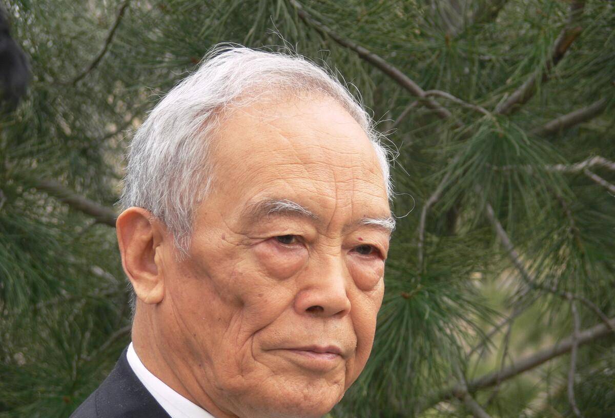 季羡林故居被盗案始末:秘书干女儿砸窗洗劫藏书,被捕后表情搞笑