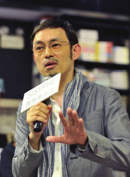 马家辉:为何从文学梁朝伟,沦落为"贱嘴评论员"