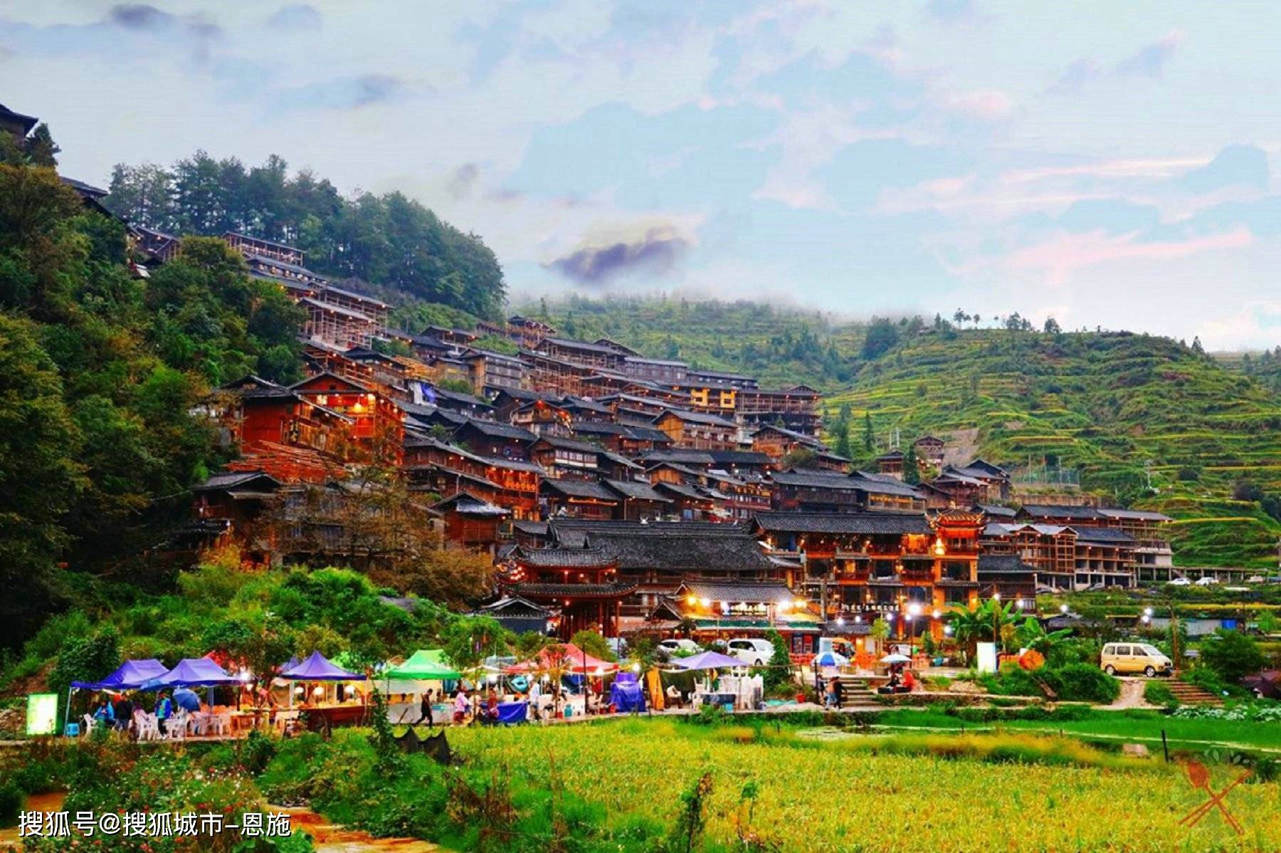 贵州旅游参团游五日游必玩的景点,看完不踩坑!_阿洁_黄果树瀑布_古镇